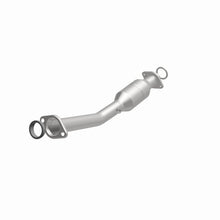 Load image into Gallery viewer, MagnaFlow Direct Fit Catalytic Converter 2011-2015 Juke L4 1.6 OEM Underbody