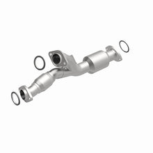 Load image into Gallery viewer, MagnaFlow Direct Fit Catalytic Converter 96-97 Lexus GS300 3.0L