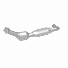 Load image into Gallery viewer, MagnaFlow Direct Fit Catalytic Converter 01-03 Ford E150 4.2L D/S