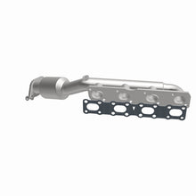 Load image into Gallery viewer, MagnaFlow Direct Fit Catalytic Converter 07 Titan 5.6L D/S manif OEM