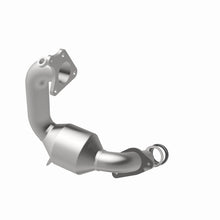 Load image into Gallery viewer, MagnaFlow Direct Fit Catalytic Converter 2011-2015 Juke L4 1.6 OEM Underbody