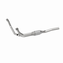 Load image into Gallery viewer, MagnaFlow Direct Fit Catalytic Converter 96-97 Dodge B1500/B2500/B3500 V8 Underbody