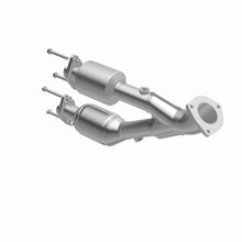 Load image into Gallery viewer, MagnaFlow Direct Fit Catalytic Converter 00-01 Cherokee 4L frt OEM