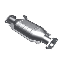 Load image into Gallery viewer, MagnaFlow Direct Fit Catalytic Converter Toyota 81 82