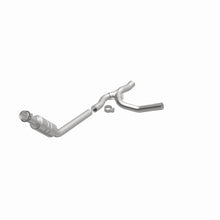 Load image into Gallery viewer, MagnaFlow Direct Fit Catalytic Converter OEM 2005 Dodge Ram 1500 Underbody