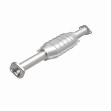 Load image into Gallery viewer, MagnaFlow Direct Fit Catalytic Converter 01-03 Montero Sport rr OEM