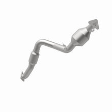 Load image into Gallery viewer, MagnaFlow Direct Fit Catalytic Converter 2007-2010 Q7 V6 3.6 OEM Underbody
