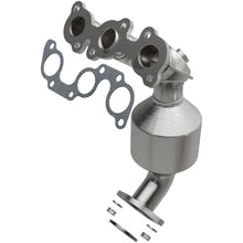 Load image into Gallery viewer, MagnaFlow Direct Fit Catalytic Converter California Grade 04-06 Toyota Camry 3.3L