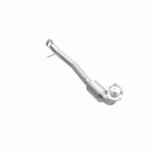 Load image into Gallery viewer, MagnaFlow Direct Fit Catalytic Converter 07-09 Range Rover v8 4.2/4.4L OEM Underbody