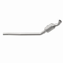 Load image into Gallery viewer, MagnaFlow Direct Fit Catalytic Converter 2006-2011 R350 3.5 L Underbody