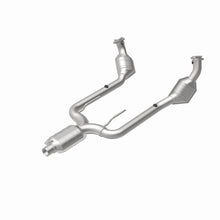 Load image into Gallery viewer, MagnaFlow Direct Fit Catalytic Converter Thunderbird-Cougar 95-96