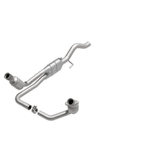 Load image into Gallery viewer, MagnaFlow Direct Fit Catalytic Converter 00-03 Dakota 4.7L
