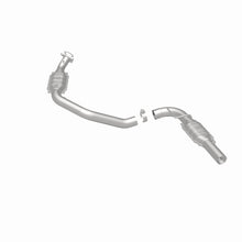 Load image into Gallery viewer, MagnaFlow Direct Fit Catalytic Converter 07-08 Express 2500 4.8L Driver Side