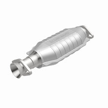 Load image into Gallery viewer, MagnaFlow Direct Fit Catalytic Converter 94-97 Montero 3.5L rear 49S