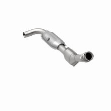 Load image into Gallery viewer, MagnaFlow Direct Fit Catalytic Converter 99-00 Ford F-150 4.2L 2WD D/S