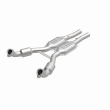 Load image into Gallery viewer, MagnaFlow Direct Fit Catalytic Converter 2004 Chevy Corvette 5.7L