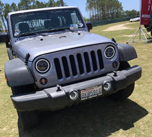 Load image into Gallery viewer, Oracle 7in High Powered LED Headlights - Black Bezel - White