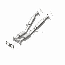 Load image into Gallery viewer, MagnaFlow Direct Fit Catalytic Converter 2008-2012 LR2 3.2 L Underbody