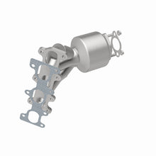 Load image into Gallery viewer, MagnaFlow Direct Fit Catalytic Converter 05-07 Kia Sportage 2.7L Passenger Side