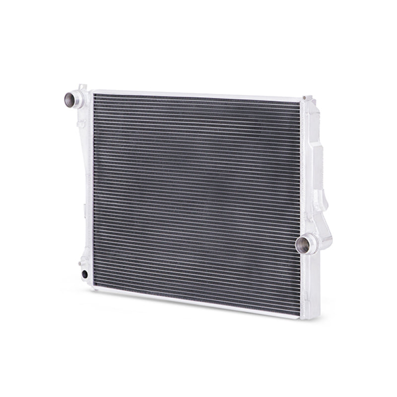 Mishimoto 99-06 BMW 323i/323i/328i/330i w/ Auto Transmission Performance Aluminum Radiator - GTR Auto