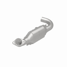 Load image into Gallery viewer, MagnaFlow Direct Fit Catalytic Converter 07-08 Expe/Nav 5.4L D/S OEM