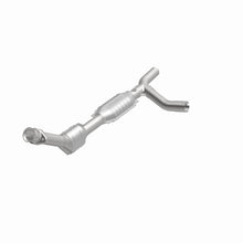 Load image into Gallery viewer, MagnaFlow Direct Fit Catalytic Converter 01-03 Ford E150 4.2L Passenger Side