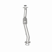 Load image into Gallery viewer, MagnaFlow Direct Fit Catalytic Converter 2009-2012 Highlander 2.7 L Underbody