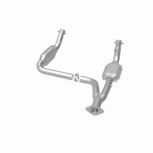 Load image into Gallery viewer, MagnaFlow Direct Fit Catalytic Converter 00-01Tahoe/Yukon V8 5.7L