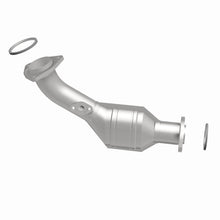 Load image into Gallery viewer, MagnaFlow Direct Fit Catalytic Converter 02-04 Tacoma 3.4L front 50S