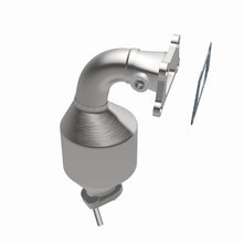 Load image into Gallery viewer, MagnaFlow Direct Fit Catalytic Converter 10-11 Equinox 3.0L Underbody