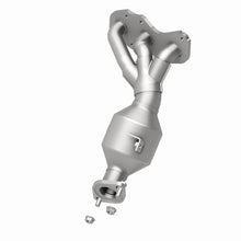 Load image into Gallery viewer, MagnaFlow Direct Fit Catalytic Converter 06-09 Toyota RAV4 3.5L
