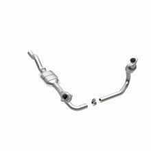 Load image into Gallery viewer, MagnaFlow Direct Fit Catalytic Converter 01-03 Dakota 3.9/5.9L
