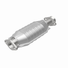 Load image into Gallery viewer, MagnaFlow Direct Fit Catalytic Converter 94-97 Montero 3.5L rear 49S