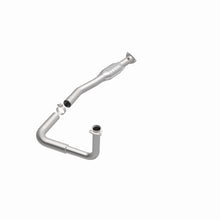 Load image into Gallery viewer, MagnaFlow Direct Fit Catalytic Converter 97-00 GM Van 5.7L Lf