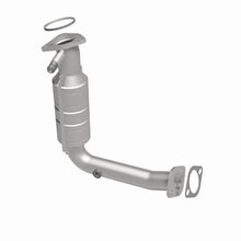 Load image into Gallery viewer, MagnaFlow Direct Fit Catalytic Converter 00-02 Focus 2.0L OEM