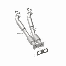 Load image into Gallery viewer, MagnaFlow Direct Fit Catalytic Converter 2008-2012 LR2 3.2 L Underbody
