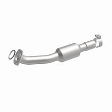 Load image into Gallery viewer, MagnaFlow Direct Fit Catalytic Converter 09-12 Toyota RAV4 2.5 3.5 Underbody