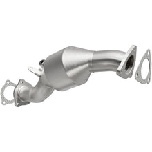 Load image into Gallery viewer, MagnaFlow Direct Fit Catalytic Converter 11-15 Audi Q7 V6 3.0L - 2.5in Pipe Dia 24.5in L