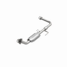 Load image into Gallery viewer, MagnaFlow Direct Fit Catalytic Converter 00-8/04 Toyota Tundra 4.7L D/S Front