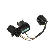 Load image into Gallery viewer, Omix Tail Light Wiring w/o bulb Left or Right- 07-18 JK - GTR Auto