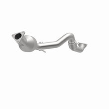 Load image into Gallery viewer, MagnaFlow Direct Fit Catalytic Converter 07 VW Touareg 3.6L Front close