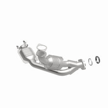 Load image into Gallery viewer, MagnaFlow Direct Fit Catalytic Converter 01-02 Mitsu Montero 3.5L