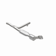 Load image into Gallery viewer, MagnaFlow Direct Fit Catalytic Converter 01-03 Ford F150 5.4L Passenger Side