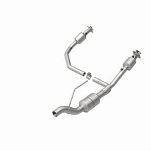 Load image into Gallery viewer, MagnaFlow Direct Fit Catalytic Converter Dodge 01-02 Ram 1500/2500/3500 Van 5.9L