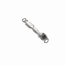Load image into Gallery viewer, MagnaFlow Direct Fit Catalytic Converter 00-03 Saturn LS 3.0L Rear