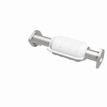 Load image into Gallery viewer, MagnaFlow Direct Fit Catalytic Converter 01/20/00-01 Jeep Cherokee 4.0L Rear (49 State)