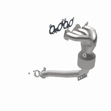 Load image into Gallery viewer, MagnaFlow Direct Fit Catalytic Converter 05-11 Volvo XC90 4.4L Front