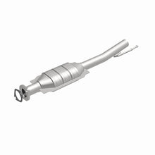 Load image into Gallery viewer, MagnaFlow Direct Fit Catalytic Converter 01-04 Ford Escape 3.0L Rear / 01-04 Mazda Tribute 3.0L Rear