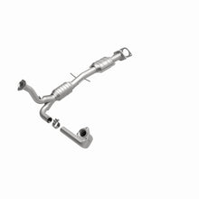 Load image into Gallery viewer, MagnaFlow Direct Fit Catalytic Converter 00-04 S10/Sonoma 4.3L