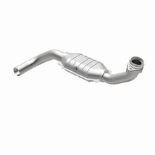 Load image into Gallery viewer, MagnaFlow Direct Fit Catalytic Converter 03-05 Ford Expedition/05-06 Lincoln Navigator 5.4L D/S